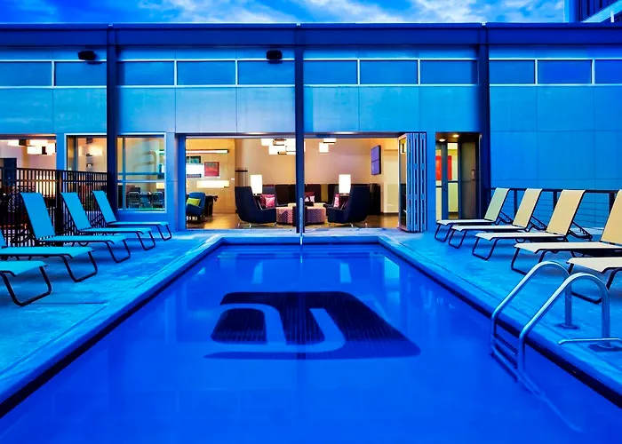 Aloft By Marriott Downtown 3*